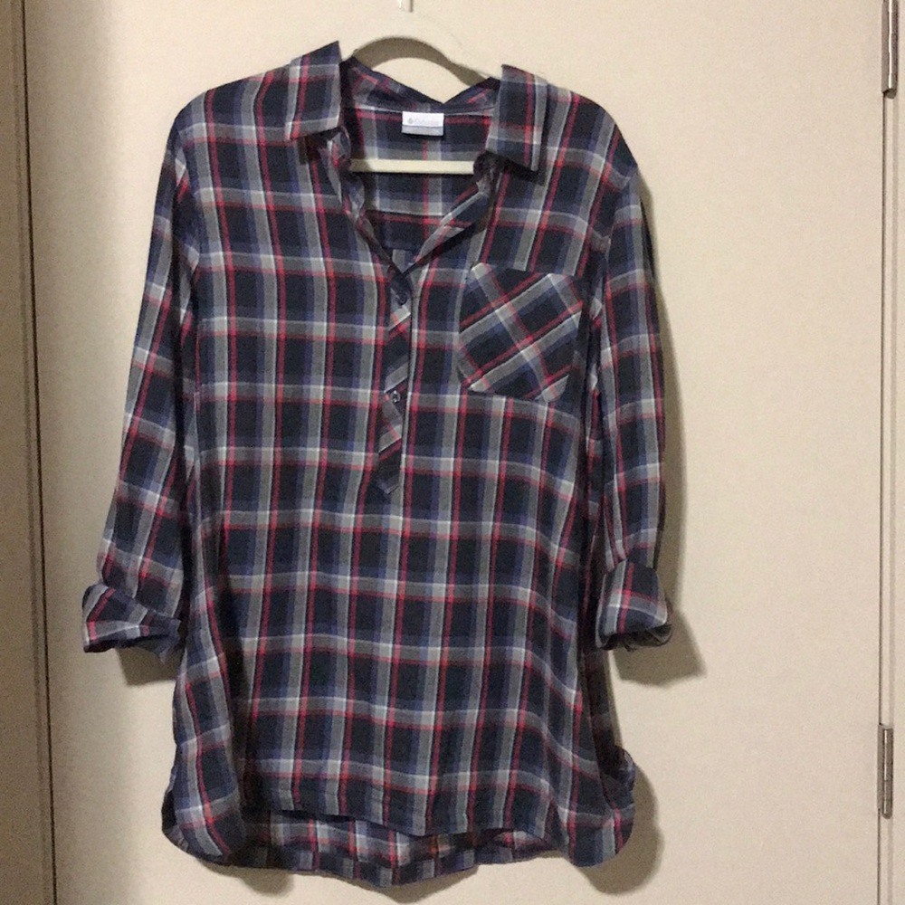 NWOT Columbia XL half button tunic